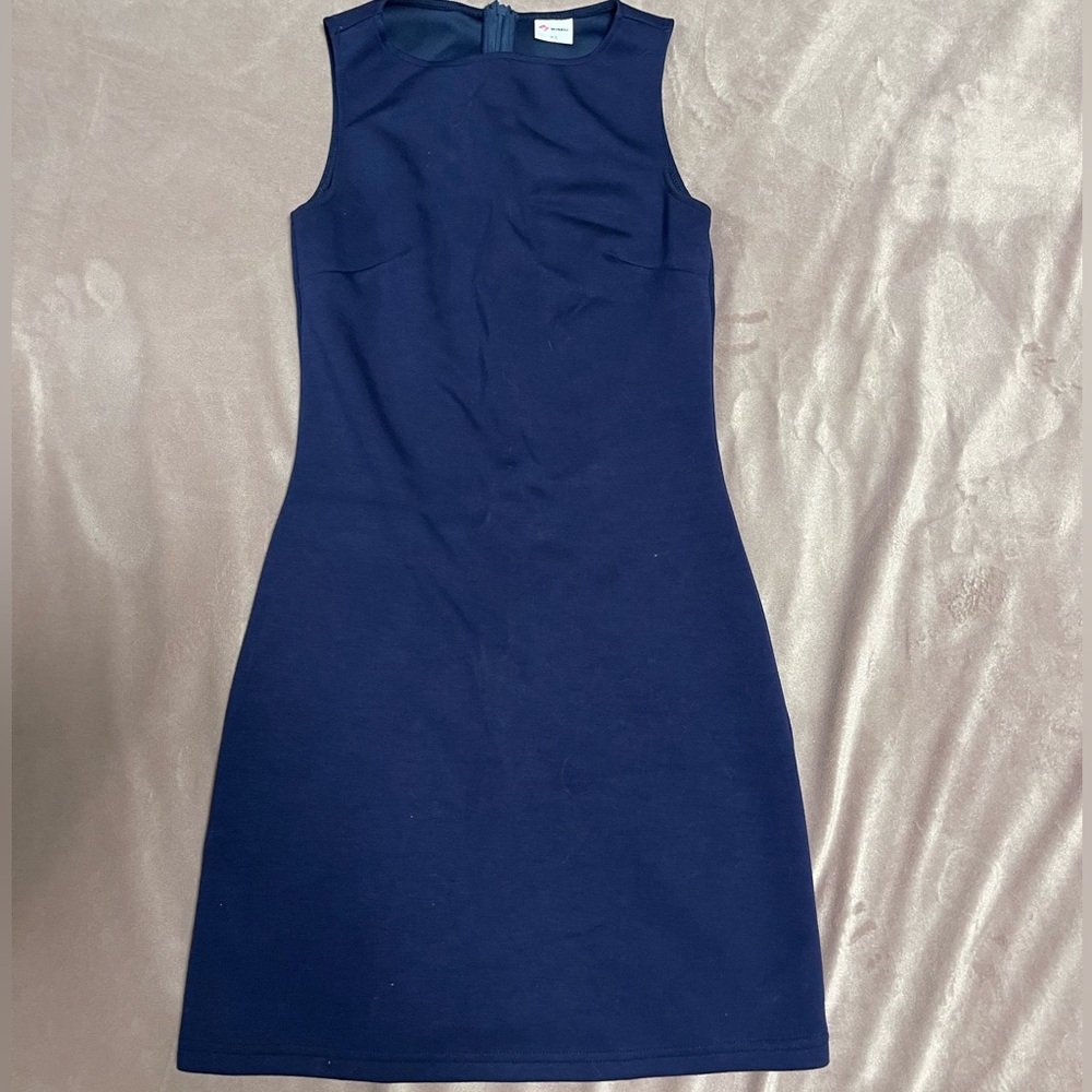 Elegant Navy Blue Sleeveless Dress